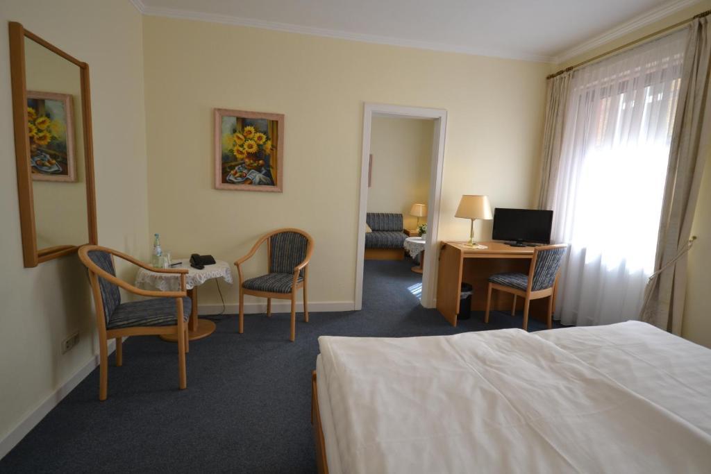 Hotel Binz Бернкастель-Кюс Номер фото