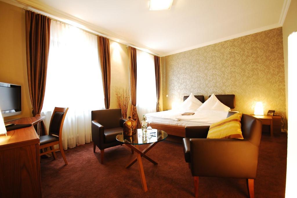 Hotel Binz Бернкастель-Кюс Номер фото